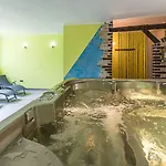 Vápenka Hotel