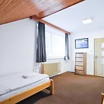 Hotell Vapenka 3*