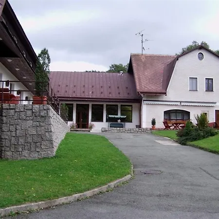 Hotel Vápenka 3*